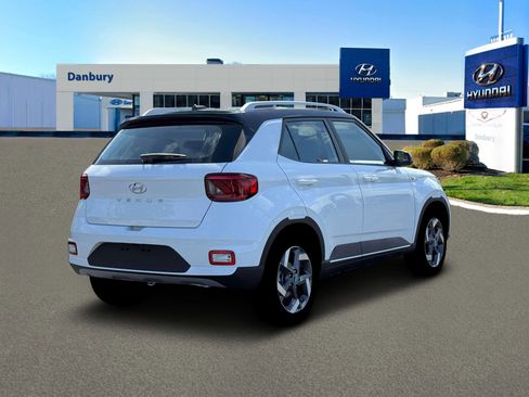 New 2026 Hyundai Venue SEL image 7