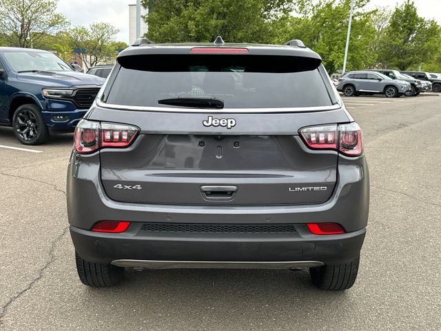 Used 2024 Jeep Compass Limited AWD/4WD image 3