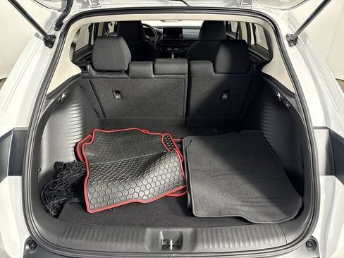 Used 2023 Honda HR-V LX image 32