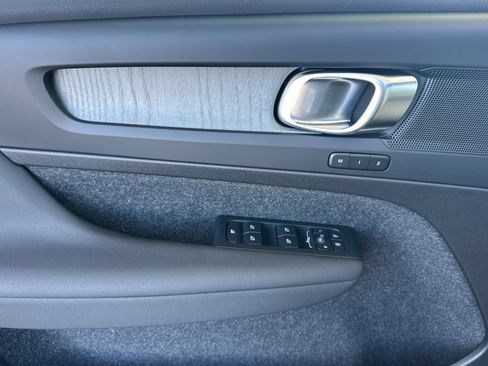 New 2026 Volvo EX40 Plus AWD/4WD image 11