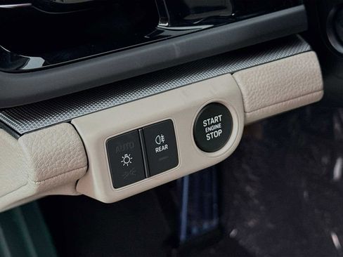 New 2025 Porsche Panamera image 11