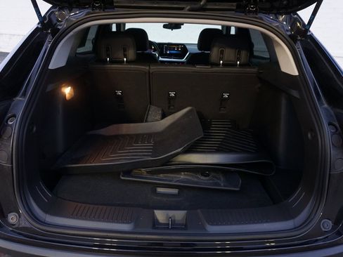 Certified 2024 Chevrolet Trax LT w/ LT Convenience Package image 26