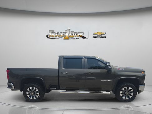 Used 2022 Chevrolet Silverado 2500 LT w/ All Star Edition AWD/4WD image 9