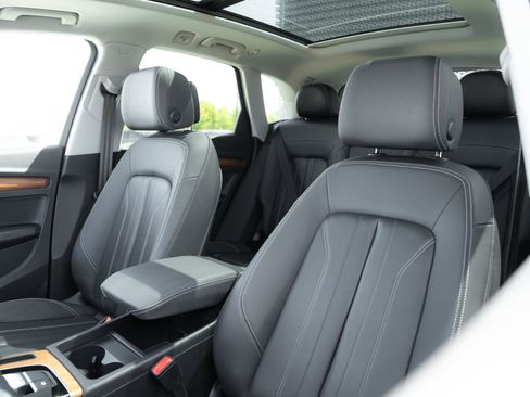 Certified 2023 Audi Q5 2.0T Premium Plus w/ Premium Plus Package AWD/4WD image 20