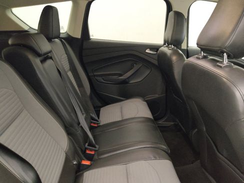 Used 2018 Ford Escape SE w/ SE Sport Appearance Package FWD image 19