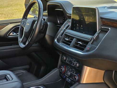 Used 2023 Chevrolet Tahoe High Country AWD/4WD image 31