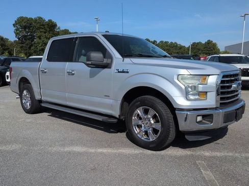 Used 2016 Ford F150 XLT w/ Equipment Group 301A Mid RWD image 2