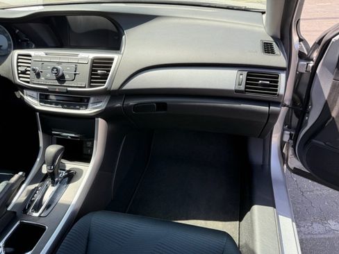 Used 2014 Honda Accord LX image 21