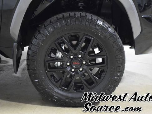 Used 2024 Toyota Tundra Limited image 11