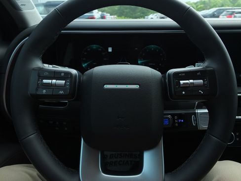 Used 2026 Hyundai Palisade Limited FWD image 23