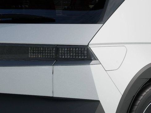 New 2027 Hyundai Ioniq 5 SEL RWD image 10
