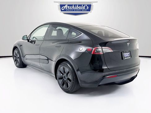 Used 2024 Tesla Model Y Long Range image 5