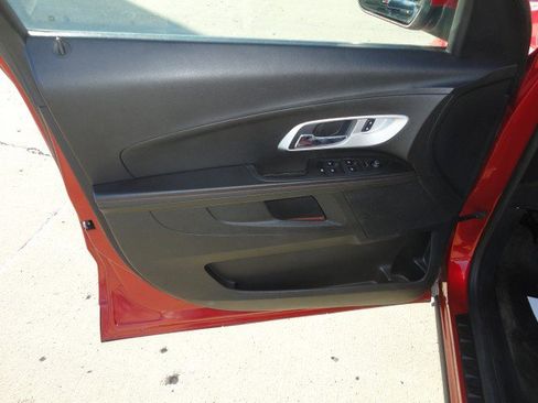 Used 2014 Chevrolet Equinox LT w/ Driver Convenience Package image 3