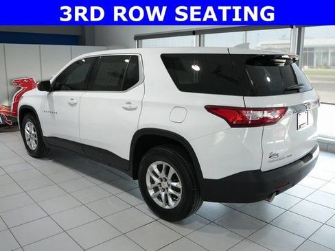 Used 2021 Chevrolet Traverse LS image 4