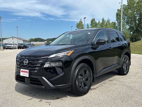 New 2026 Nissan Rogue SV AWD/4WD image 2