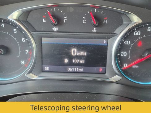 Used 2022 Chevrolet Traverse LT FWD image 33