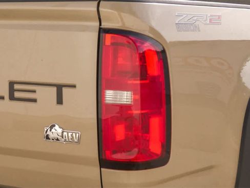 Used 2022 Chevrolet Colorado ZR2 w/ Colorado ZR2 Bison Edition image 10