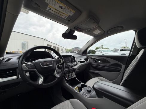 Used 2022 GMC Terrain SLE w/ Driver Convenience Package AWD/4WD image 17