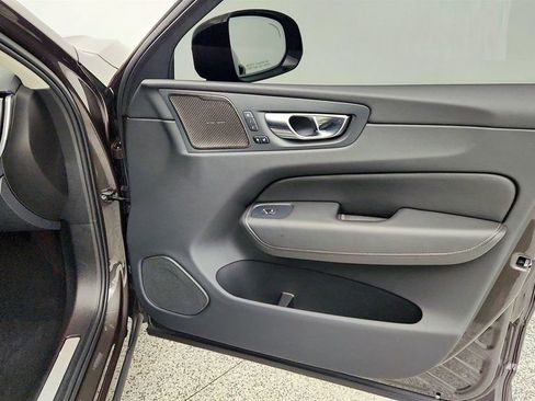 Used 2024 Volvo XC60 T8 Ultimate w/ Protection Package Premier AWD/4WD image 26