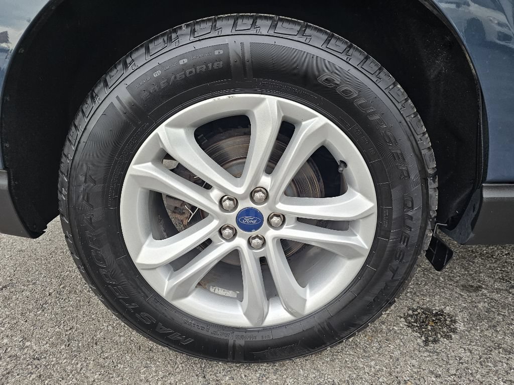 Used 2019 Ford Edge SEL w/ Equipment Group 201A AWD/4WD image 16