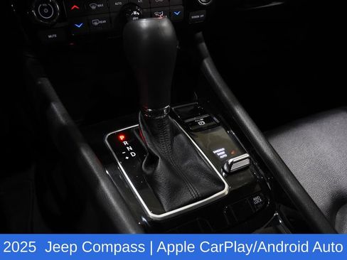 Used 2025 Jeep Compass Limited AWD/4WD image 24