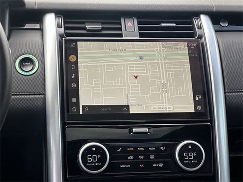 Used 2023 Land Rover Discovery Metropolitan Edition image 15