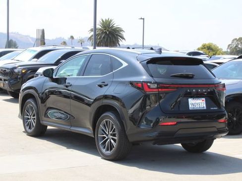 Certified 2025 Lexus NX 250 FWD w/ Premium Package image 19