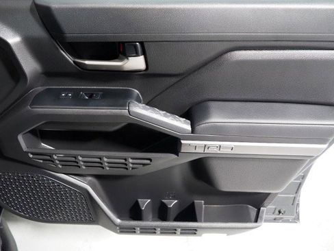 Used 2025 Toyota Tacoma TRD Off-Road image 50