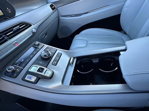 Used 2022 Hyundai Palisade SEL w/ 8P Bench Seat Package image 12