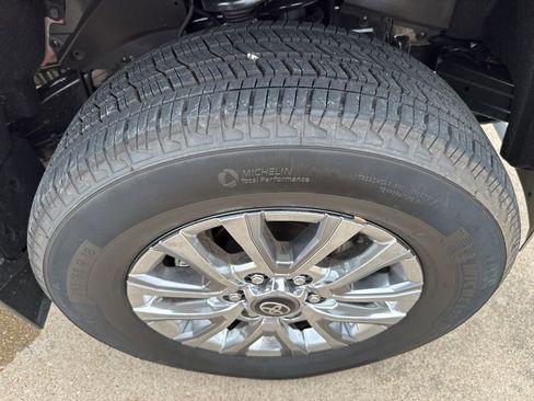 Used 2026 Toyota Tacoma Limited AWD/4WD image 23