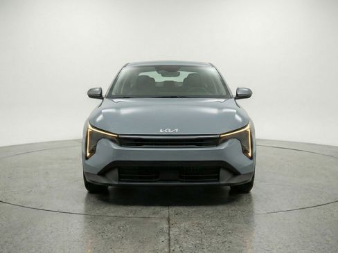 Used 2025 Kia K4 FWD image 2