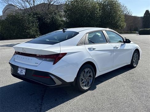 New 2026 Hyundai Elantra Blue image 7