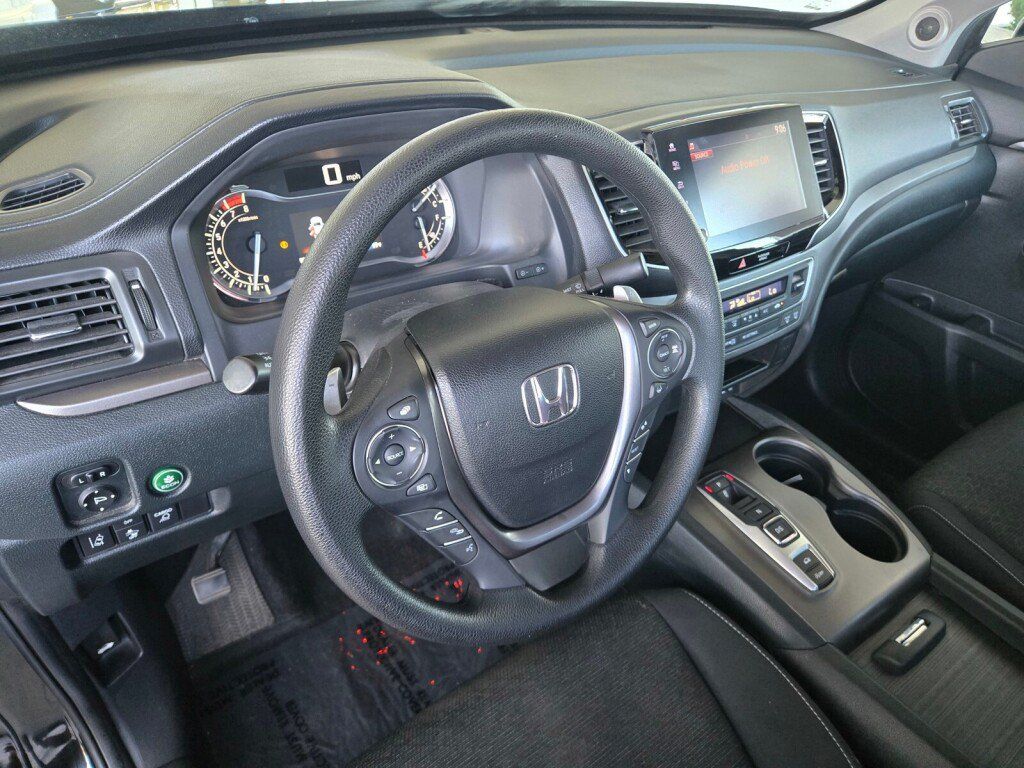 Certified 2023 Honda Ridgeline Sport image 12