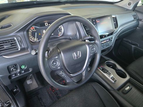 Certified 2023 Honda Ridgeline Sport image 12