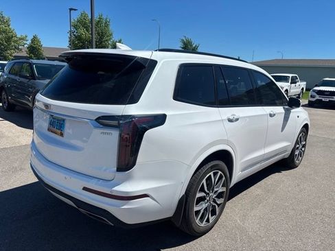 Used 2024 Cadillac XT6 Sport w/ Platinum Package AWD/4WD image 6