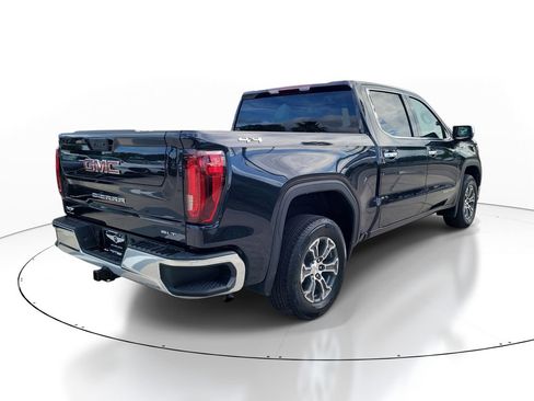 Used 2026 GMC Sierra 1500 SLT AWD/4WD image 4