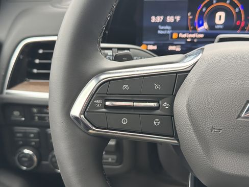 New 2026 Chevrolet Suburban High Country image 19