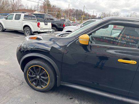 Used 2016 Nissan Juke SV image 4