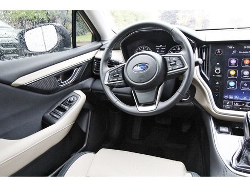 Certified 2025 Subaru Outback Premium AWD/4WD image 8