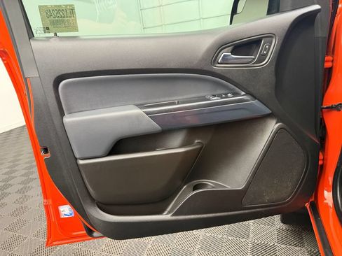 Used 2020 Chevrolet Colorado Z71 AWD/4WD image 18
