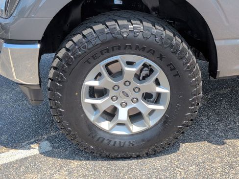 Used 2023 Ford F150 XLT AWD/4WD image 11
