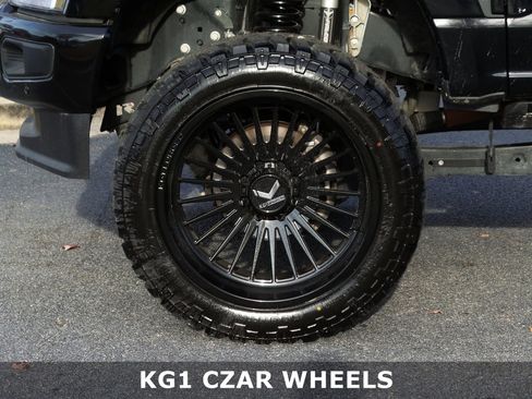 Used 2025 Ford F250 Platinum image 7