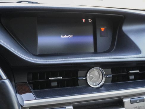 Used 2015 Lexus ES 350 w/ Premium Package image 24