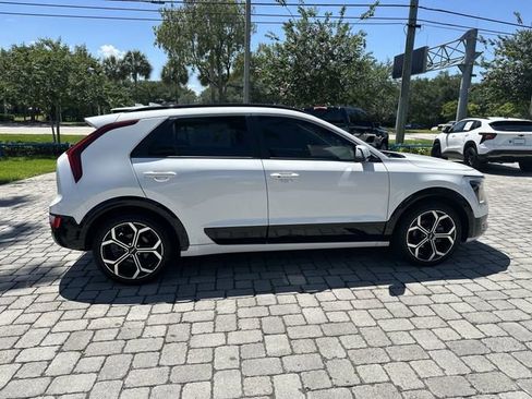 Used 2023 Kia Niro EX Touring FWD image 21
