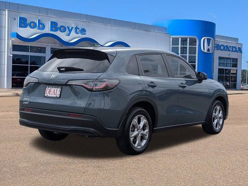 Certified 2025 Honda HR-V LX image 3