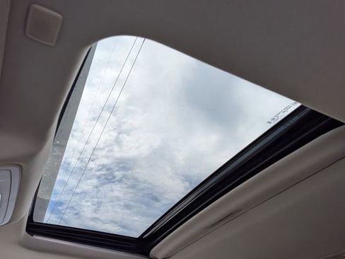 Used 2018 GMC Sierra 1500 Denali w/ Denali Ultimate Package image 18