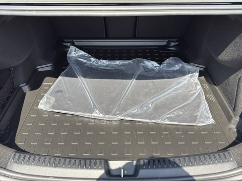 New 2026 Mercedes-Benz E 350 Sedan image 16
