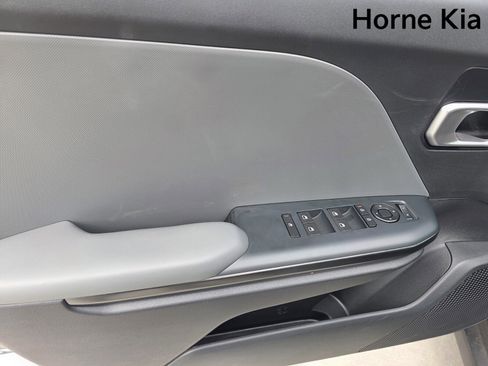 New 2026 Kia K4 LXS image 10