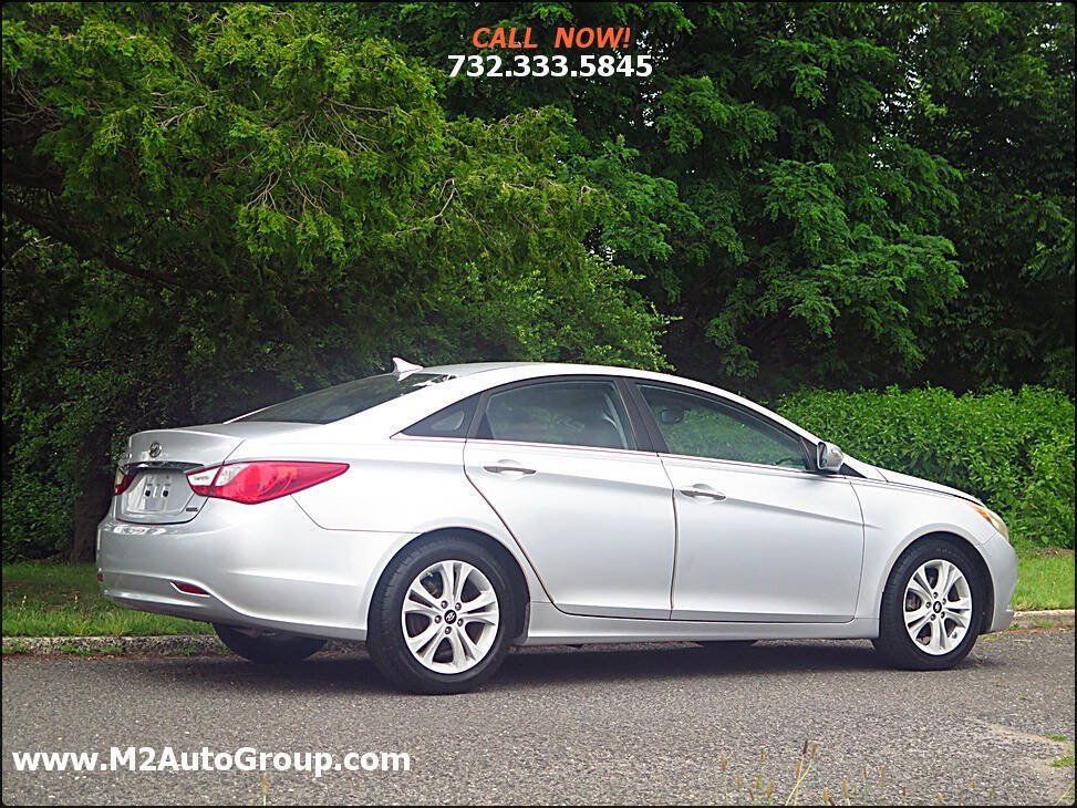 Used 2011 Hyundai Sonata Limited FWD image 4