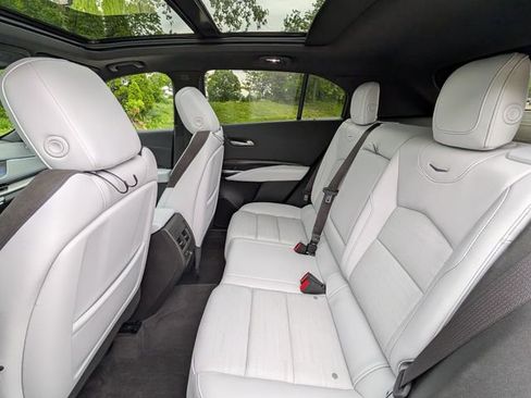 Used 2024 Cadillac XT4 Sport AWD/4WD image 33